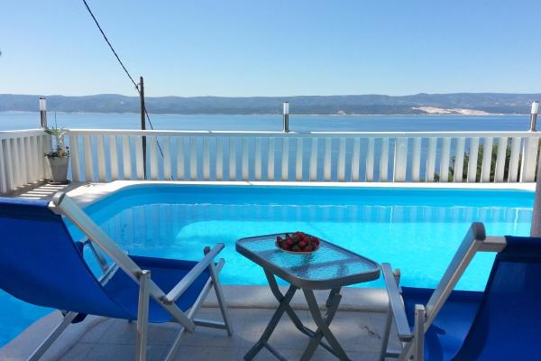 Apartments with swimming pool Mimice, Omis - 2754, Book Apartment Hotels in Split Region with a Pool, Swimming Pool