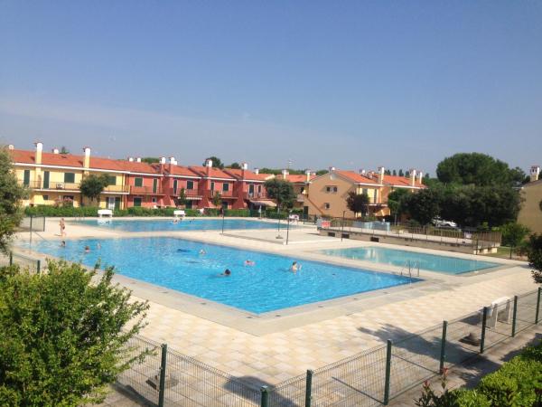 Michelangelo Lotto 3-4, Prenota  Hotel a Veneto con piscina, Piscina