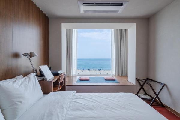 Cabinet 캐비넷 양양, Reserva ahora  Hoteles en Yangyang con aparcamiento, Aparcamiento