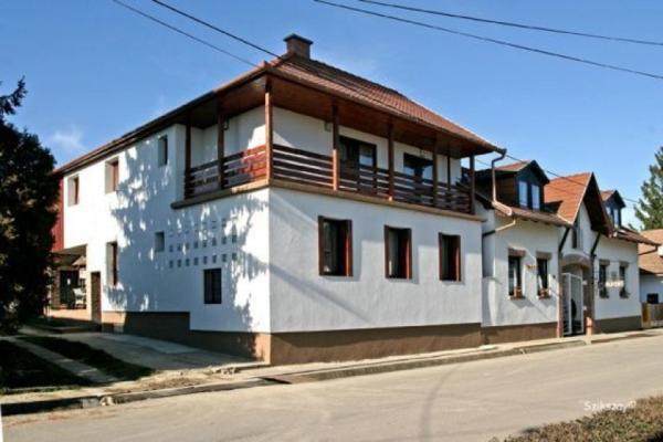 Polgár Elixír Hotel, Buchen Sie  Hotels mit Pool in Südtransdanubien, Schwimmbad