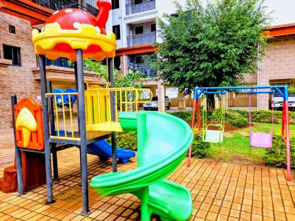 luxury living two bedroom apartment with swimming pool children playing ground area ample parking space and amazing scenic views, Buchen Sie Ferienwohnung Nairobi CBD Nairobi