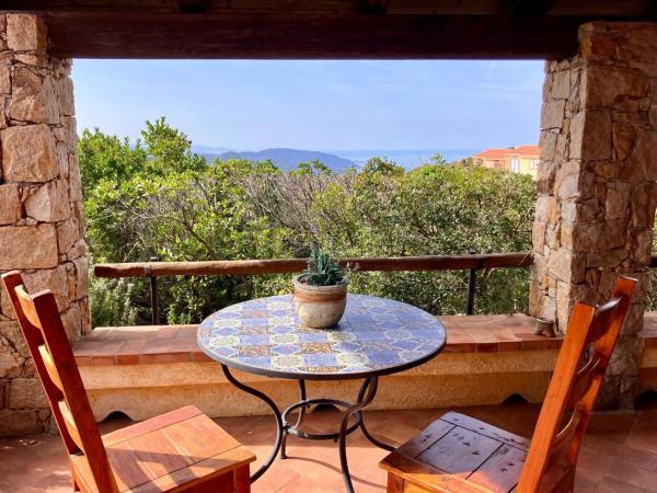 Villa Stella Marina con vista indimenticabile, Buchen Sie  Hotels in Costa Paradiso mit Parkplatz, Parkplätze