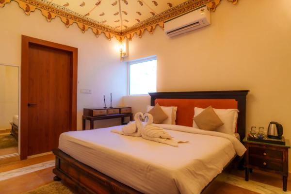 Aureva Rajbagh Retreat, Réserver  Hôtels à Maharashtra avec piscine, Piscine