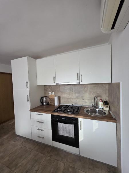 Studio apartman Vrba, Book  Kvarner Hotels with a Parking, Parking