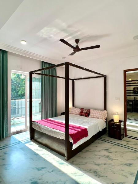 Riverfront Monkstay Apartments, Goa, Buchen Sie Ferienwohnung Siolim 