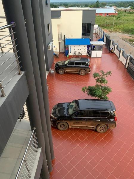 Tinkfos Lodge, Buchen Sie  Kwame Danso Ghana