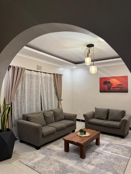 Mecha Homes, Buchen Sie  Hotels in Arusha mit Parkplatz, Parkplätze