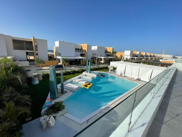 Seashell 2nd row sea Villa, Reserva ahora  Hoteles con piscina en Costa Norte, Piscina
