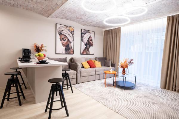 Esplanade Old Town center Studios - Self Check-In - Fast Wifi - Smart TV, Reserva ahora  Hoteles en Vidzeme con aparcamiento, Aparcamiento