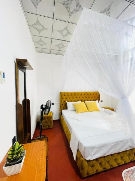 Villa Dinusara, Prenota  Horana 