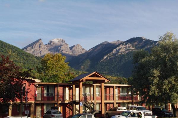 EasyStay Inn & Suites Fernie, Réserver  Hôtels à Fernie avec parking, Parking