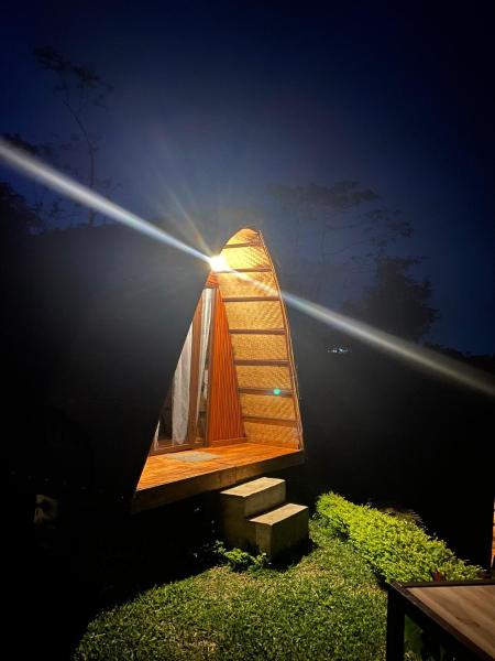 Giri Garden Sunset Glamping, Reserva ahora Camping Cámpines en Gitgit, Camping