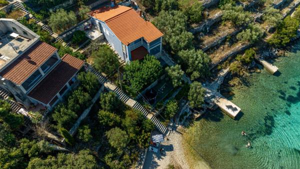 Villa Naty with Whirlpool by Villas Guide, Prenota  Comune di Vallegrande Korcula