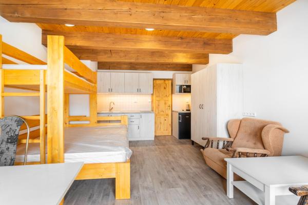 Apartmány U Karla, Reserva ahora  Hoteles en Bohemia Central con aparcamiento, Aparcamiento
