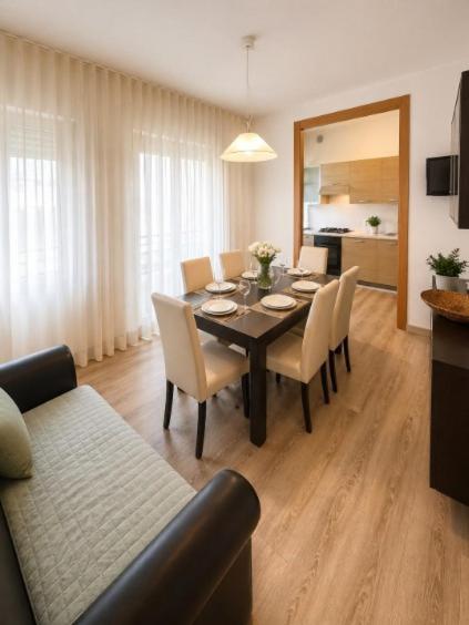 Casa Michela - Big 3 bedroom apartment by AGENZIA COCAL, Reserva ahora Apartamento Hoteles en Véneto con aparcamiento, Aparcamiento