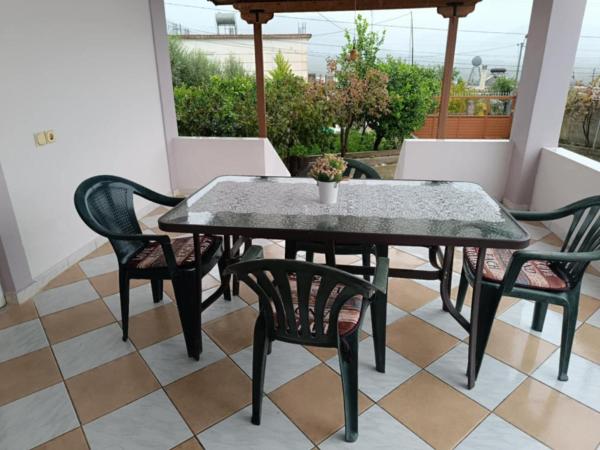 Villa Albano, Buchen Sie  Hotels in Qark Vlora mit Parkplatz, Parkplätze