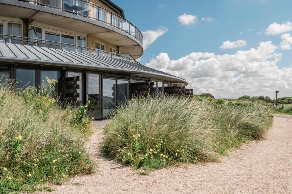 Duynsuites aan zee, Book  Callantsoog 