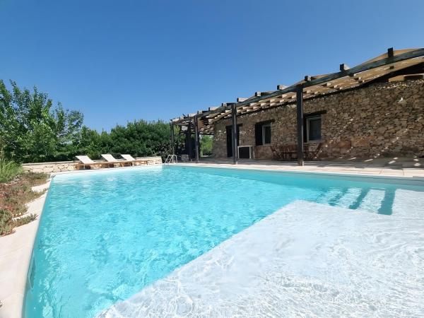 Villa Casciani - Villux, Buchen Sie  Hotels in Torre San Giovanni mit Pool, Schwimmbad