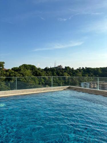 TerengganuStay 1 BR for Couple, Prenota  Hotel a Terengganu con piscina, Piscina