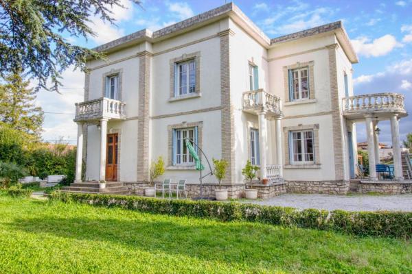 Villa Saint Roch, Buchen Sie  Hotels mit Pool in Gaillac, Schwimmbad