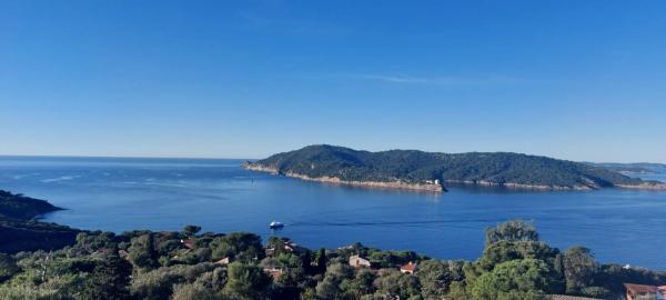 CAP AZUR ILE du LEVANT, Prenota  Île du Levant Golden Islands