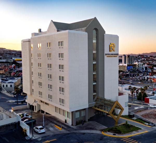 Hotel Don Ruben Business And Suites Juventud Chihuahua, Buchen Sie  Hotels in Chihuahua mit Parkplatz, Parkplätze