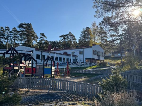 Hotel Airisto Marina, Buchen Sie  Hotels in Pargas mit Parkplatz, Parkplätze