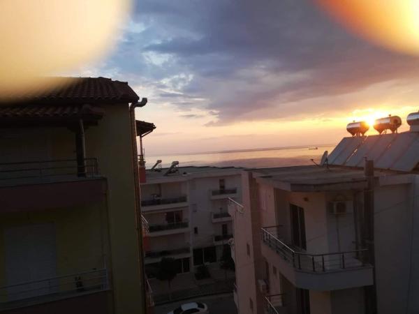 Vila Dhipali, Buchen Sie  Hotels in Qark Vlora mit Parkplatz, Parkplätze