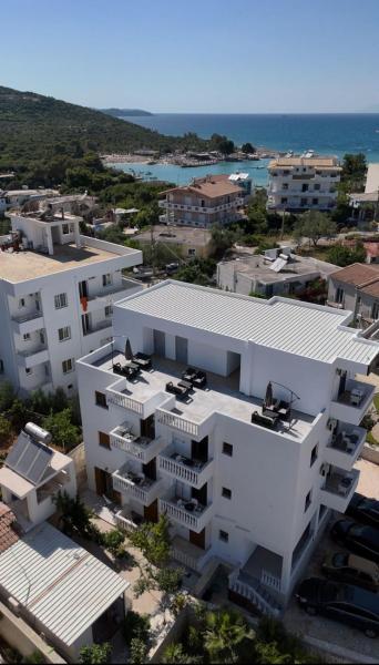 Rose Apartments, Buchen Sie Ferienwohnung Hotels in Qark Vlora mit Parkplatz, Parkplätze