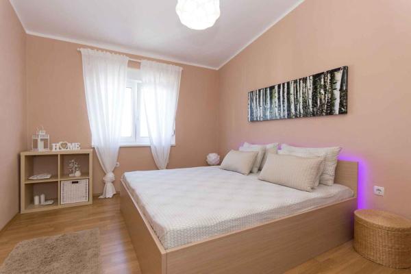 Apartments in Malinska - Insel Krk 53299, Buchen Sie Ferienwohnung Malinska Insel Krk