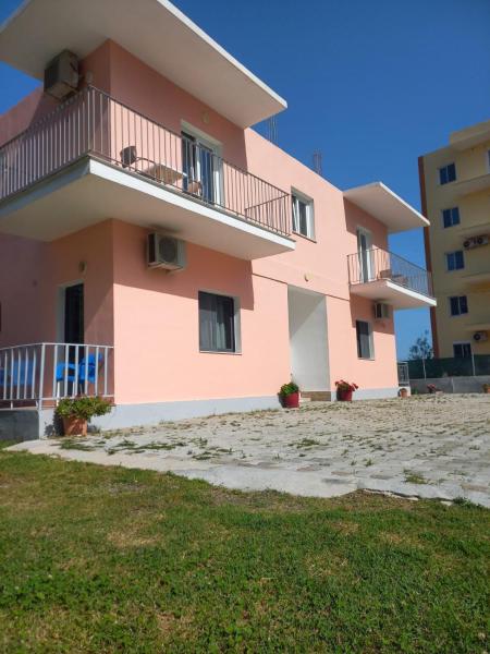 Vila Manuel, Prenota  Hotel a Lezhë County con parcheggio, Parcheggio