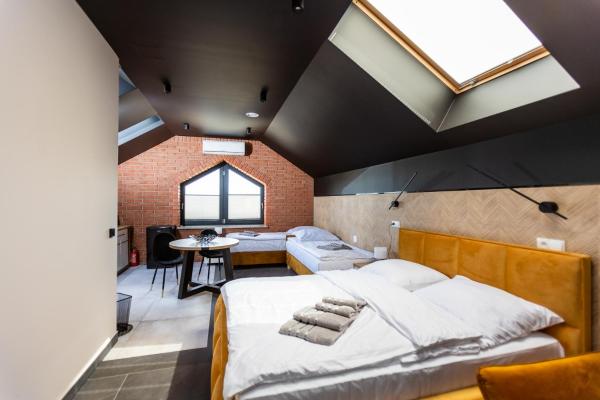 Hostel Dzika Kaczka, Buchen Sie  Skrzyszów Schlesien