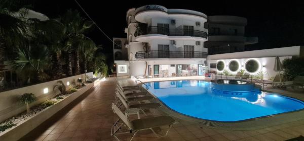 Elarin studios & apartments, Reserva ahora Apartamento Hoteles en Rodas con piscina, Piscina