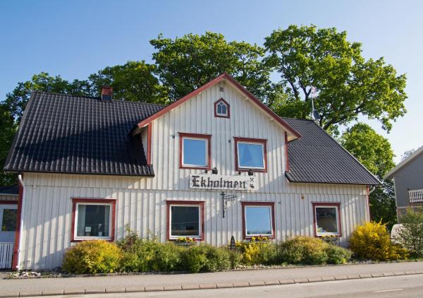 Pensionat Ekholmen, Prenota Affittacamere Hotel a Gotaland con parcheggio, Parcheggio