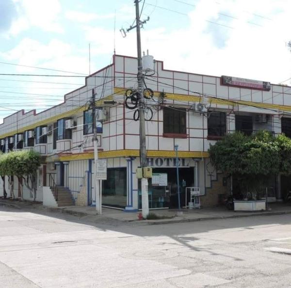 Hotel Gallineral, Prenota  San Martín Cesar