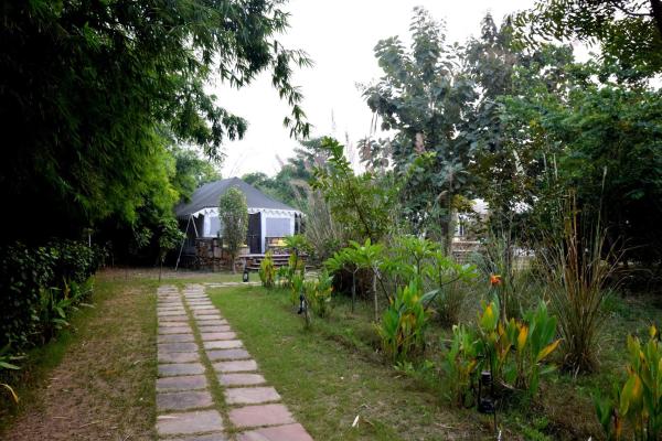 Sultan Bagh Resort by The Sky Imperial, Prenota Resort Khilchipur 