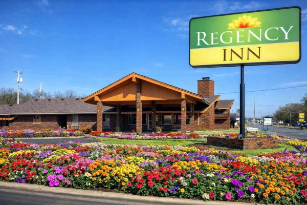 Regency Inn Iola