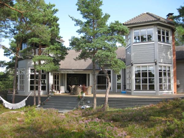 Villa Bergholmen, Buchen Sie Villa Taalintehdas 