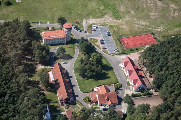 Hotel Aeroplan, Buchen Sie Hotel Günstige Hotels in Lebus