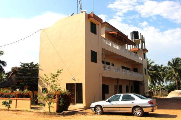 ASSOUKA Eco-Village du lac Nokoué, Reserva ahora Hotel Abomey-Calavi Benín