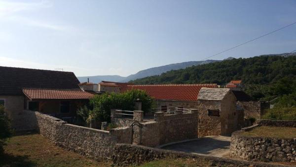 Holiday house with a swimming pool Vrbanj, Hvar - 11040, Prenota Casa vacanze Hotel con piscina a Croatian Islands, Piscina