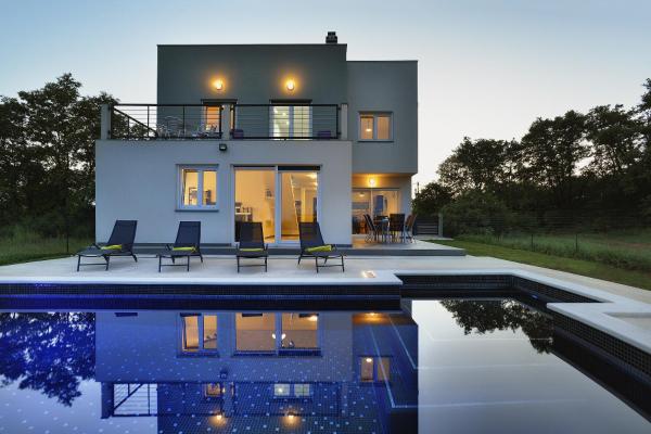 Holiday Home Dvori, Buchen Sie Ferienhaus Marčana Pula Region
