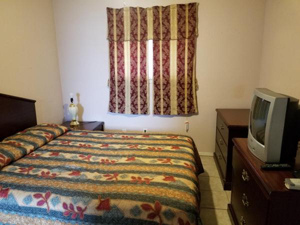 Executive Inn  Suites