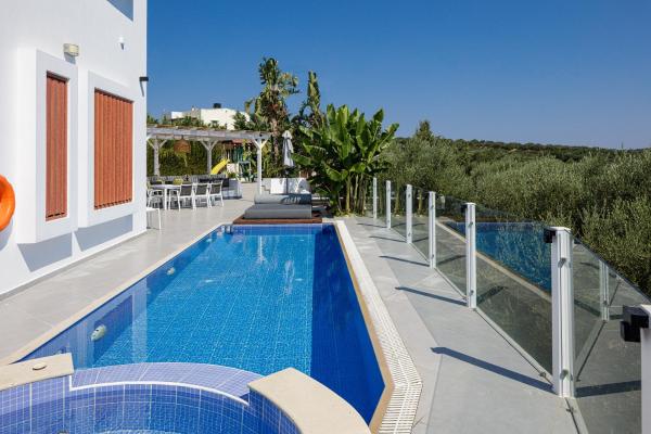 Chara Sensory Luxury Villa with Heated Pool & Gym, By ThinkVilla, Book Villa Lavris Rethymno Regional Unit