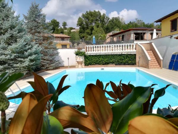 I Tre Ulivi, Buchen Sie Bauernhof Hotels mit Pool in Paternopoli, Schwimmbad