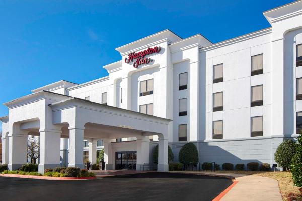 Hampton Inn Fayetteville, Buchen Sie Hotel Hotels in Ozark mit Pool, Schwimmbad