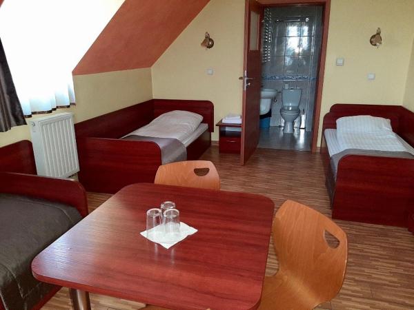 Motel Górno, Buchen Sie Motel Hotels in Heiligkreuz mit Parkplatz, Parkplätze