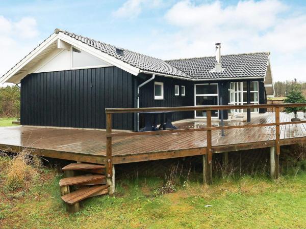 Three-Bedroom Holiday home in Løkken 81, Prenota Casa vacanze Hotel SPA a Vestjylland, SPA