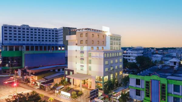 Swiss-Belhotel Tarakan, Buchen Sie Hotel Hotels mit Pool in Kalimantan, Schwimmbad