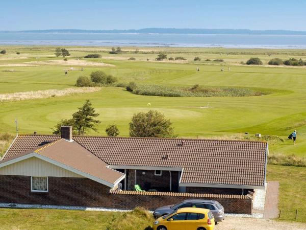 10 Person Holiday Home in Blavand, Buchen Sie Hotel Ho Syddanmark
